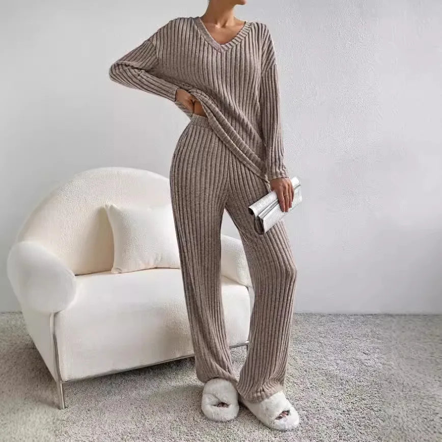 Kathy | 2-Piece Knitted Set with V-Neck