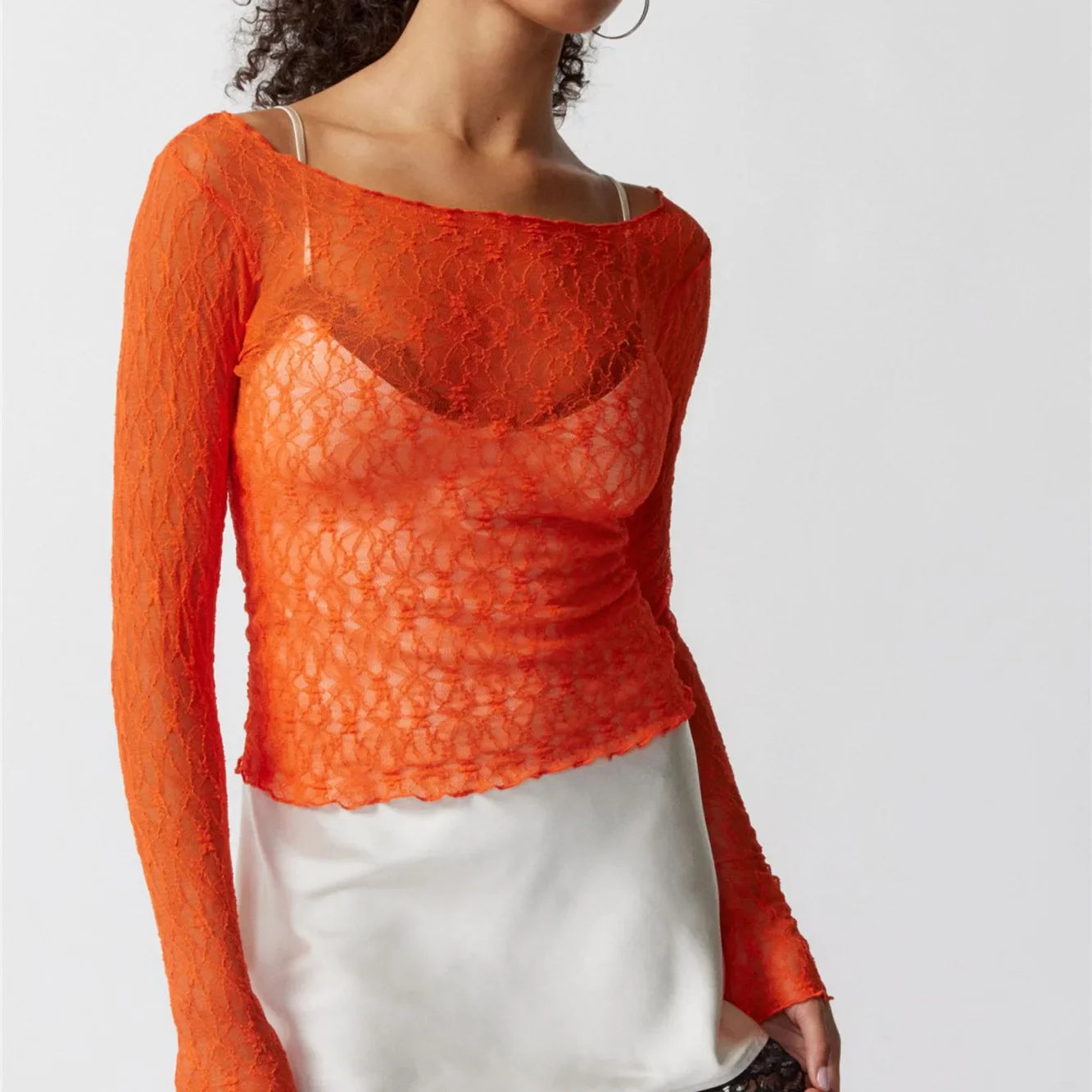 Etherea | Long-sleeved blouse with transparent lace